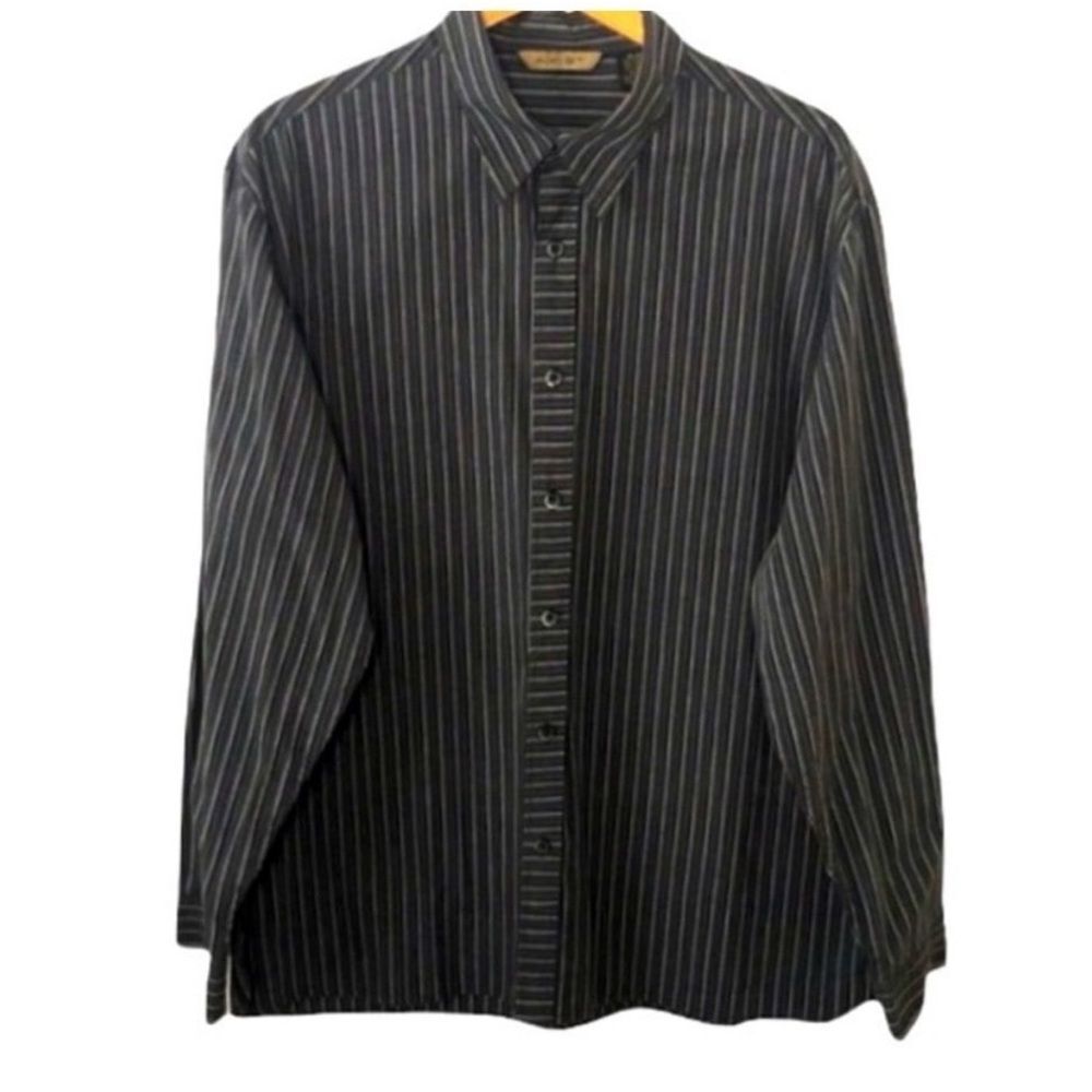 AXIST Pinstripe Long Sleeve Button Down Collar Shirt